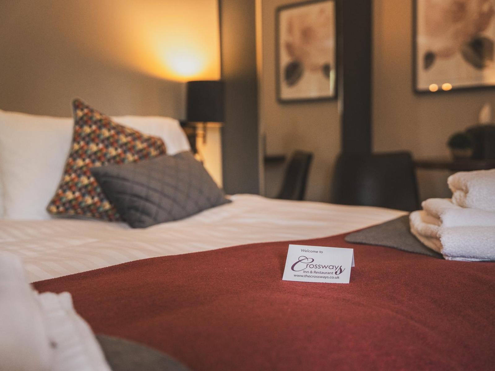 Crossways Otel Wells Dış mekan fotoğraf A guest room at the Inn at the Opera